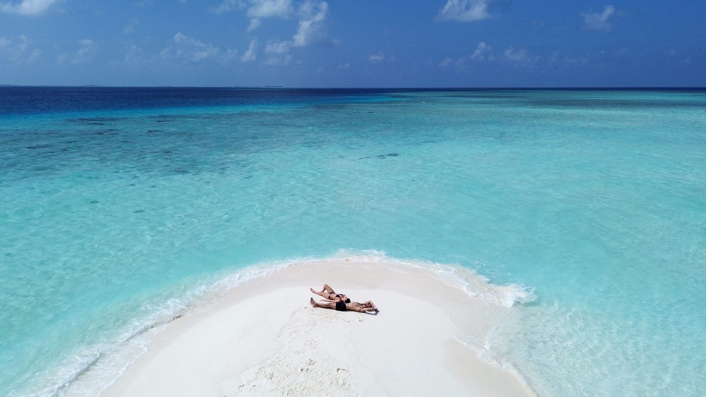 Sandbank picnic